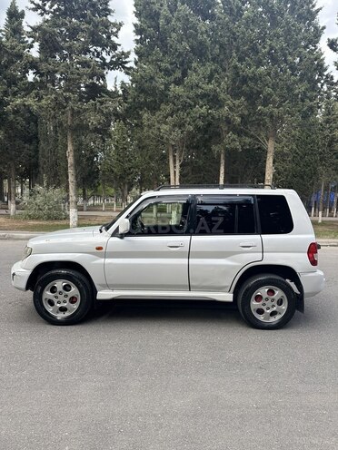 Mitsubishi Pajero io 1999, 285,600 km - 1.8 l - Sumqayıt
