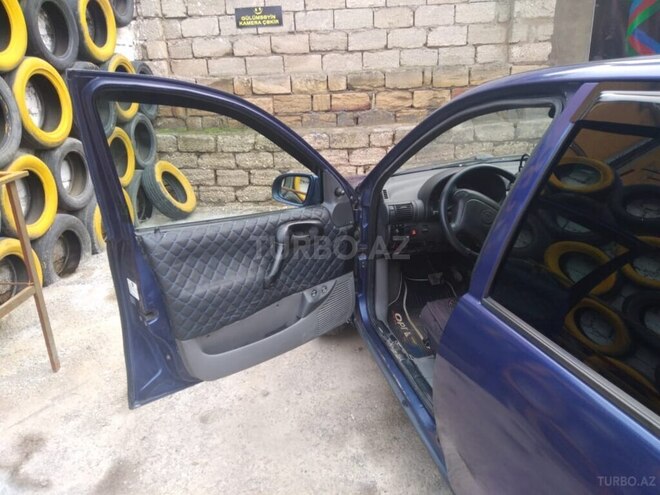 Opel Vita 1996, 303,200 km - 1.4 л - Bakı