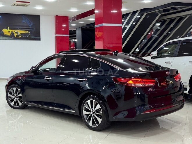 Kia K5-12
