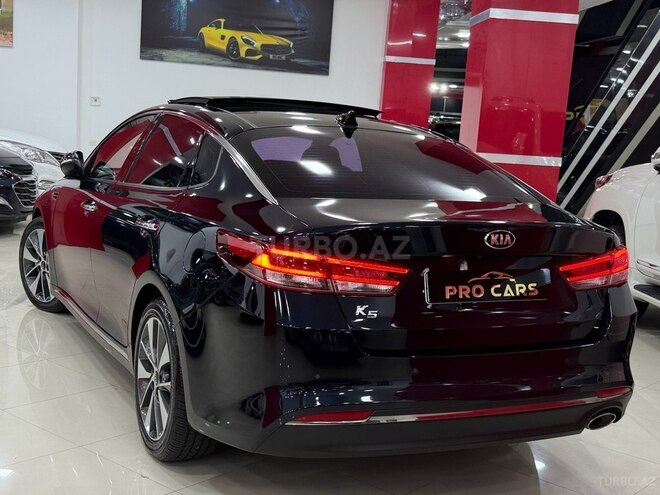 Kia K5-14