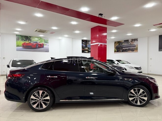 Kia K5-19