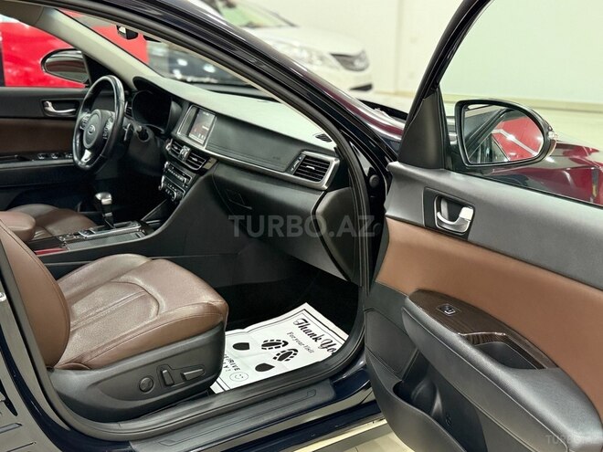Kia K5-30