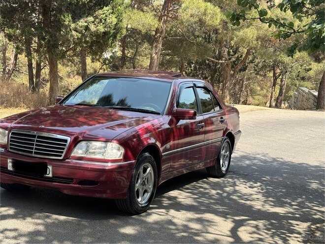 Mercedes C 180 1995, 300,000 km - 1.8 l - Bakı