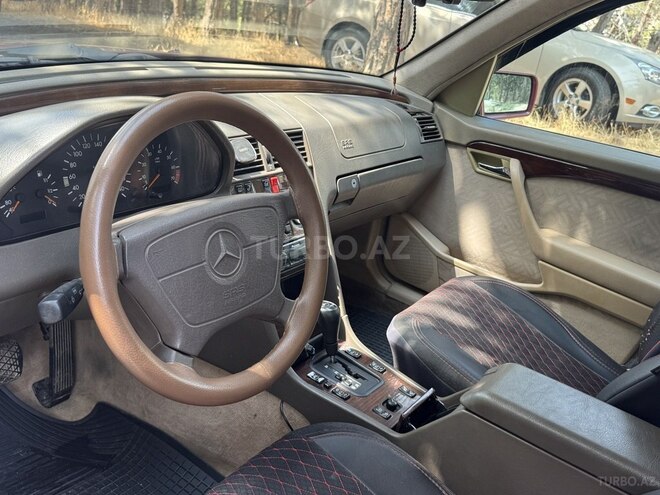 Mercedes C 180 1995, 300,000 km - 1.8 l - Bakı