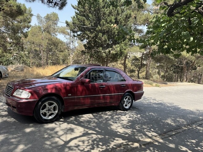 Mercedes C 180 1995, 300,000 km - 1.8 l - Bakı