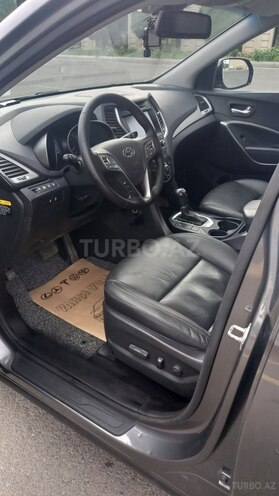 Hyundai Santa Fe-7