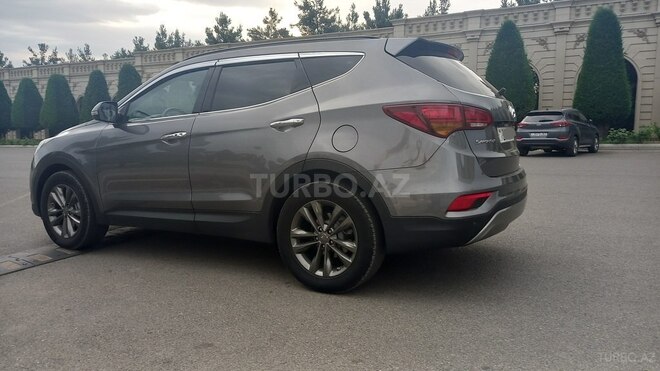 Hyundai Santa Fe-11