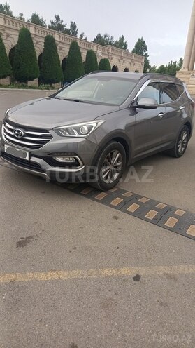 Hyundai Santa Fe-12