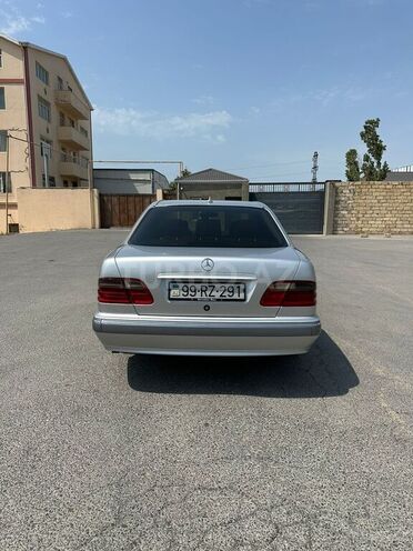 Mercedes E 220 d 1999, 700,000 km - 2.2 l - Bakı