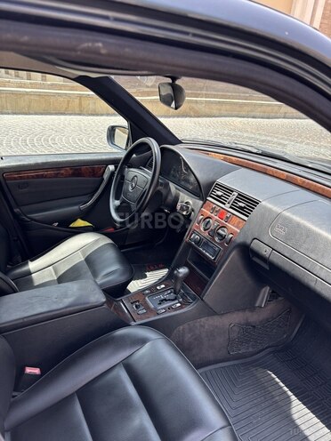 Mercedes C 200 1998, 415,595 km - 2.0 l - Bakı