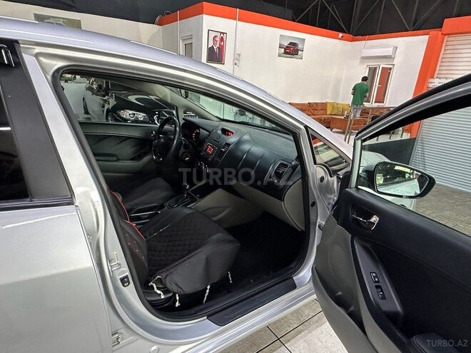 Kia Forte-15