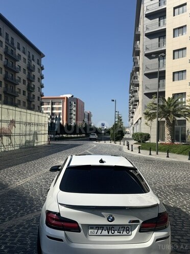 BMW 528-13