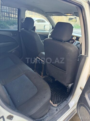 Mitsubishi Airtrek 2003, 301,000 km - 2.0 л - Bakı