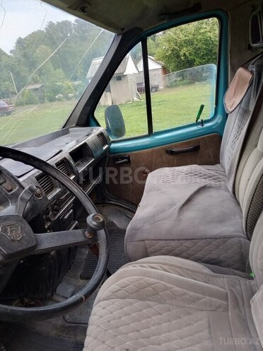 GAZ 32212 1996, 185,500 km - 2.4 l - Qax