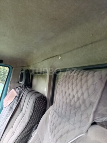 GAZ 32212 1996, 185,500 km - 2.4 l - Qax