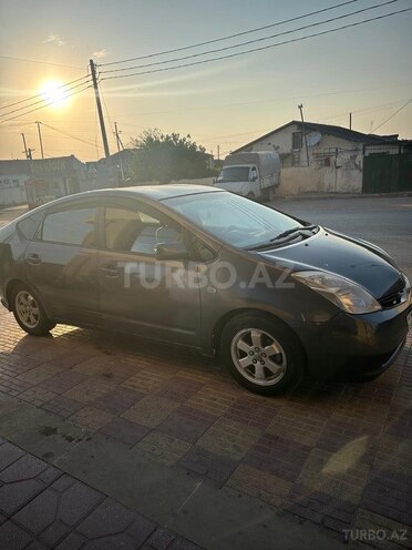 Toyota Prius-7