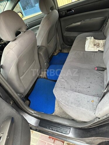 Toyota Prius-4