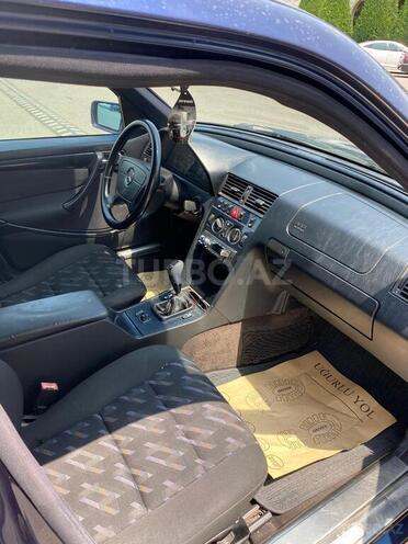 Mercedes C 180 1999, 256,000 km - 1.8 l - Gəncə