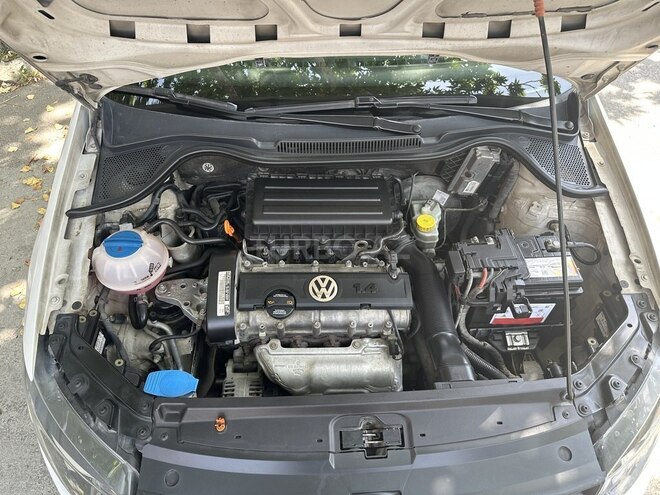 Volkswagen Polo 2010, 131,000 km - 1.4 l - Bakı