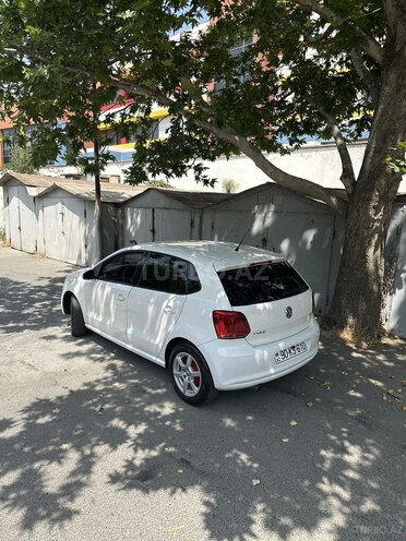 Volkswagen Polo 2010, 131,000 km - 1.4 l - Bakı