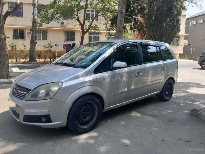 Opel Zafira 2004, 212,000 km - 2.0 l - Bakı
