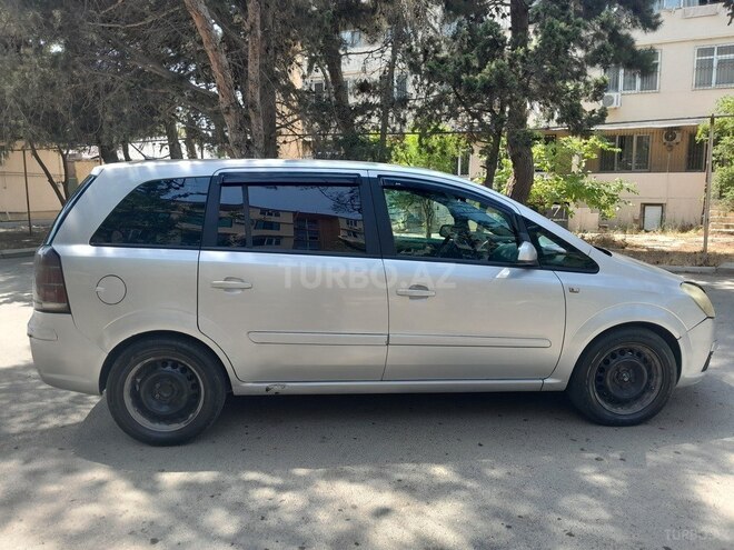 Opel Zafira 2004, 212,000 km - 2.0 l - Bakı