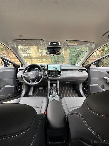 Toyota Corolla Cross 2025, 0 km - 2.0 л - Bakı