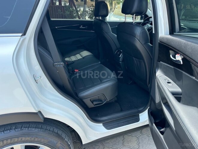 Kia Sorento-9