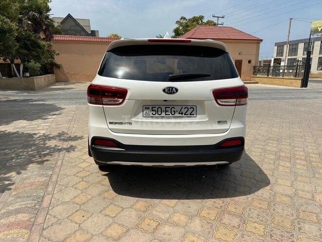 Kia Sorento-5