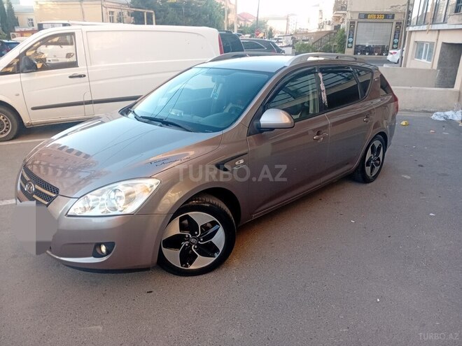 Kia  2008, 226,500 km - 1.4 l - Bakı