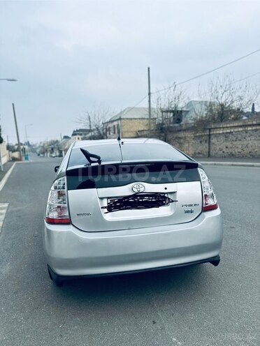 Toyota Prius-7