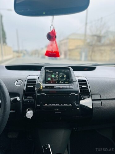 Toyota Prius-3