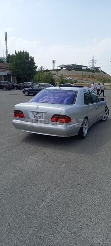 Mercedes E 320 2000, 456,000 km - 3.2 l - Bakı