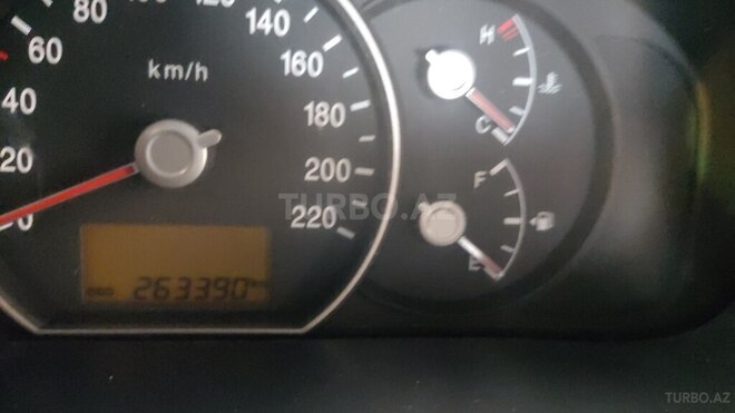Kia Carens 2008, 260,026 km - 2.0 l - Xaçmaz