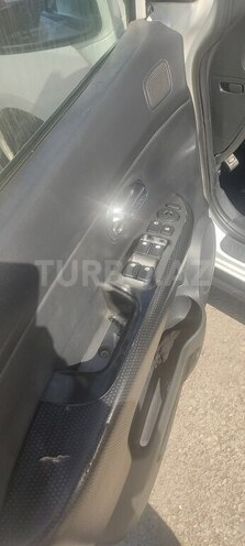 Kia Carens 2008, 260,026 km - 2.0 l - Xaçmaz
