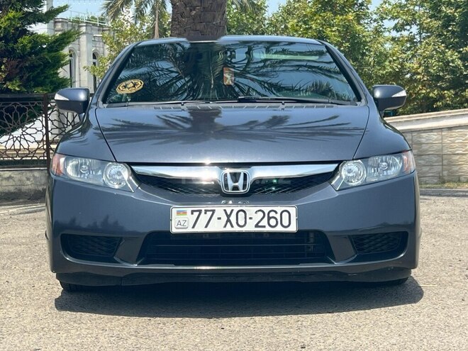 Honda Civic 2008, 386,300 km - 1.3 l - Astara