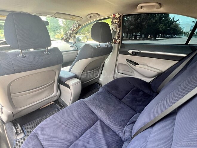 Honda Civic 2008, 386,300 km - 1.3 l - Astara