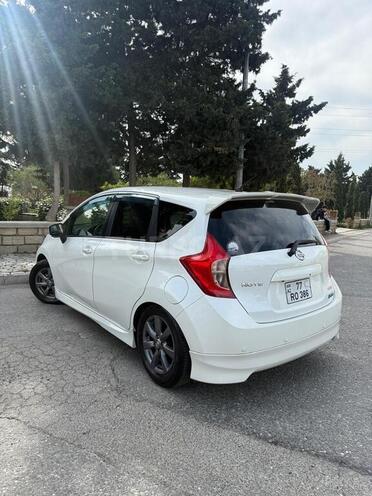 Nissan Note-8