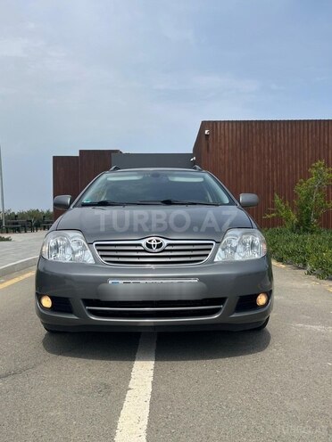 Toyota Corolla 2006, 315,000 km - 1.4 l - Salyan