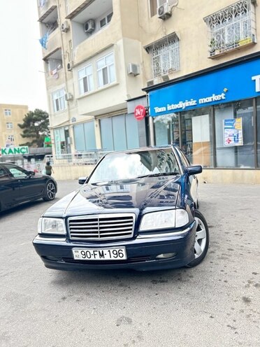 Mercedes C 200 2007, 25,240 km - 2.0 l - Bakı