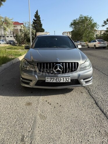 Mercedes C 250 2011, 295,000 km - 1.8 l - Bakı
