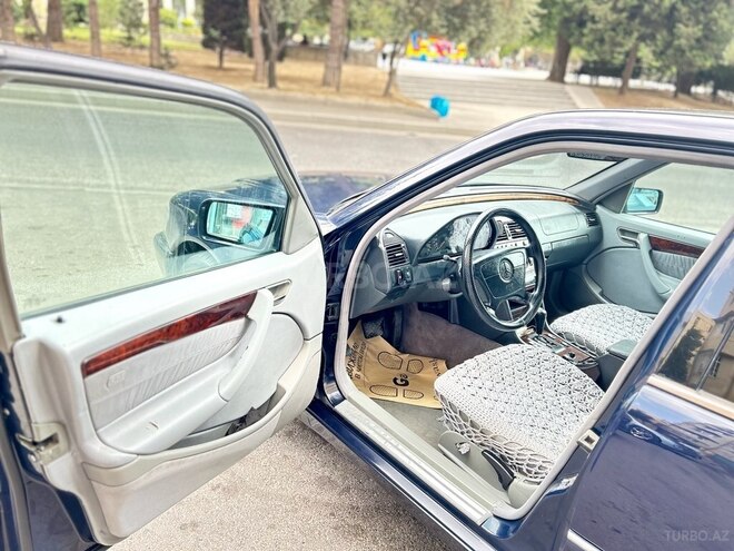 Mercedes C 200 2007, 25,240 km - 2.0 l - Bakı