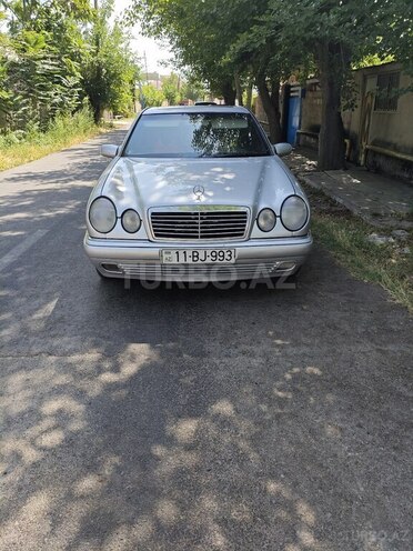Mercedes E 220 d 1999, 325,690 km - 2.2 l - Beyləqan