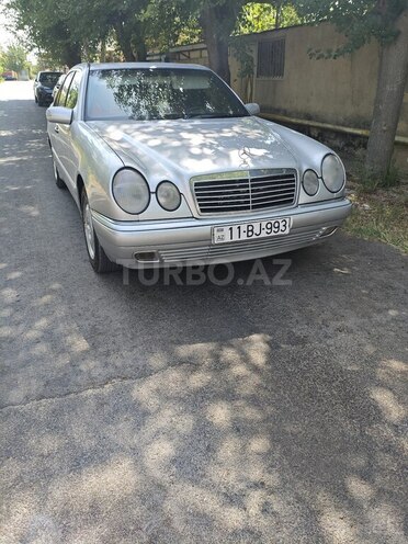 Mercedes E 220 d 1999, 325,690 km - 2.2 l - Beyləqan
