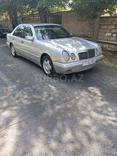 Mercedes E 220 d 1999, 325,690 km - 2.2 l - Beyləqan