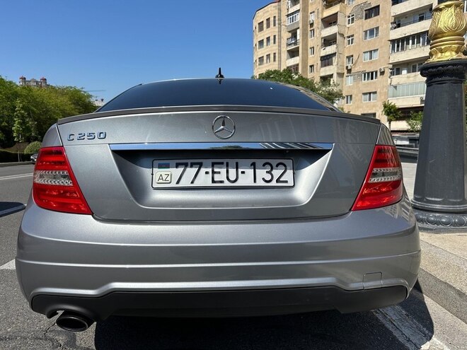 Mercedes C 250 2011, 295,000 km - 1.8 l - Bakı
