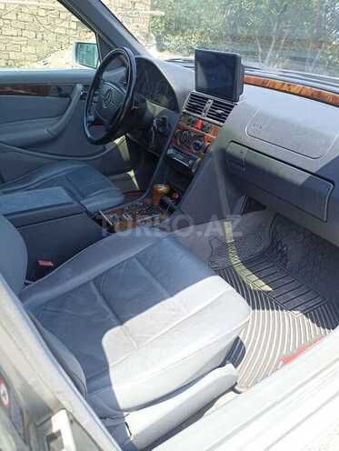Mercedes C 230 1999, 214,000 km - 2.3 л - Bakı