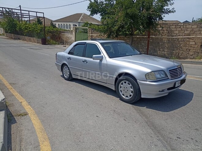 Mercedes C 230 1999, 214,000 km - 2.3 л - Bakı
