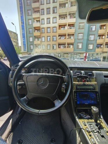 Mercedes E 280 1998, 450,000 km - 2.8 l - Bakı