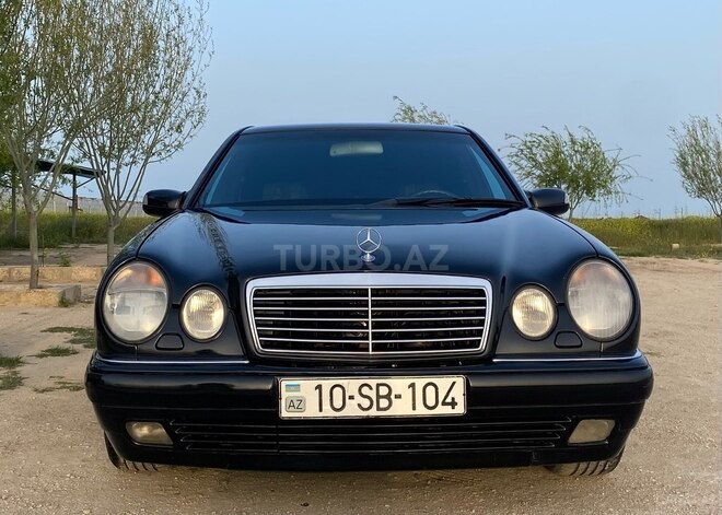 Mercedes E 240 1998, 290,000 km - 2.4 l - Bakı